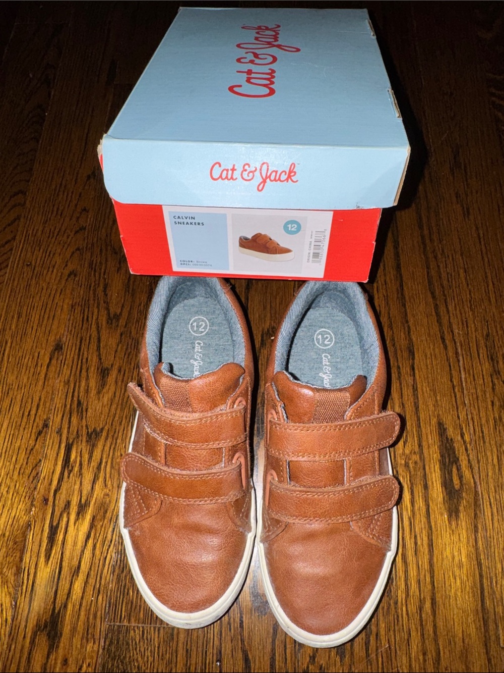 Cat & Jack Brown Sneakers in Boys size 12